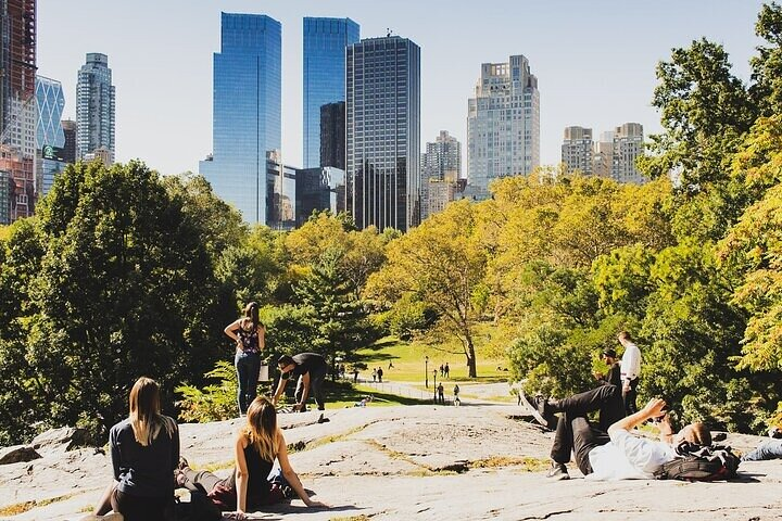 Art Deco and Architecture Tour in New York City with Friendly Local Guide